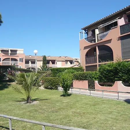 Holiday home Les Coraux-13 By Interhome